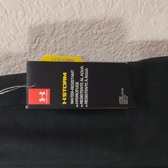 UNDER ARMOUR Water Resistant Pants, Size M - Picture 5 of 17
